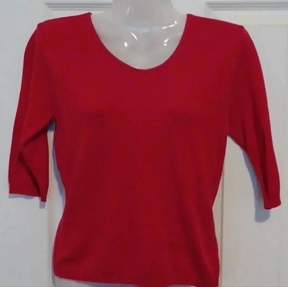 💙🏍red sweater with 3/4 sleeves - Picture 8 of 8